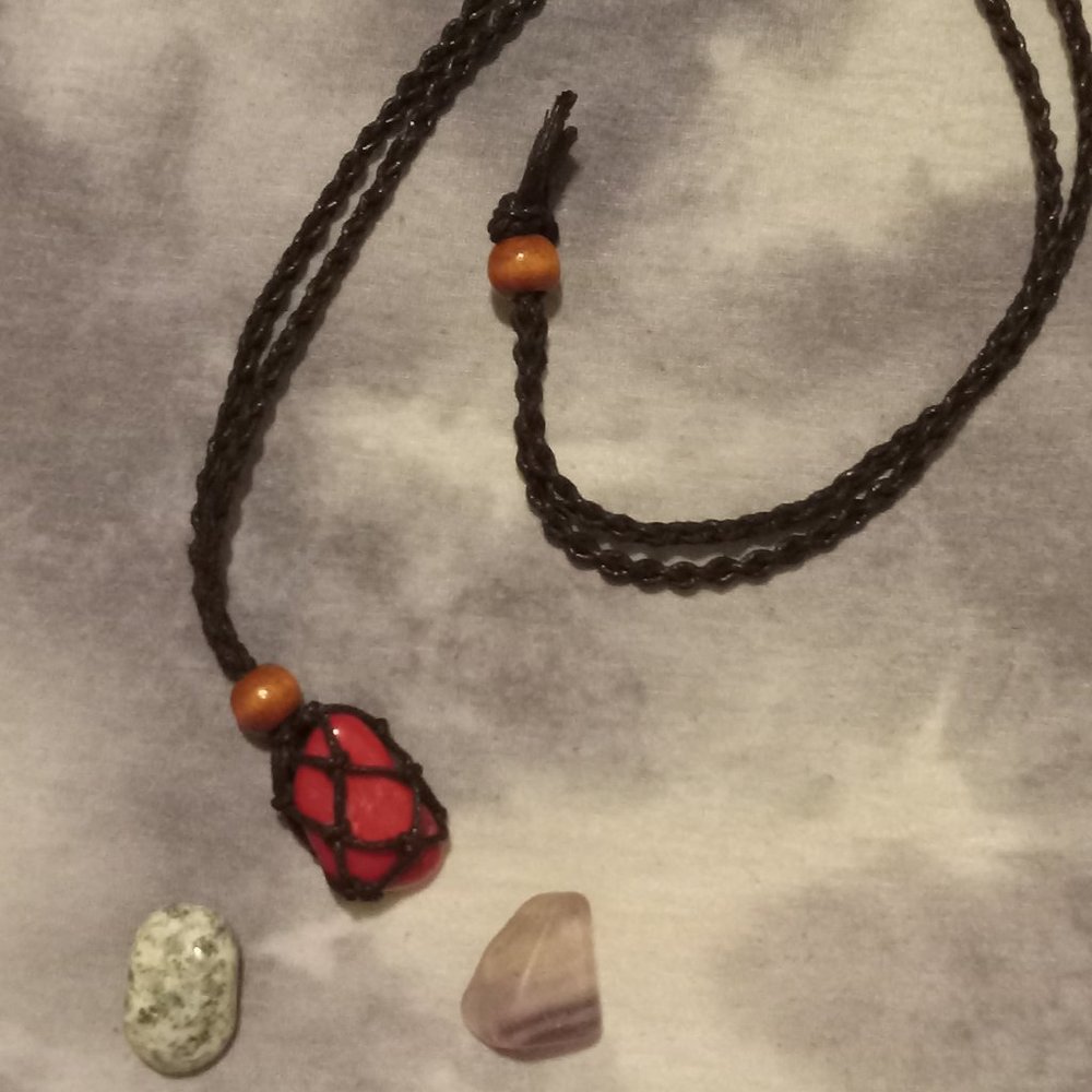 Macrame Interchangeable Stone Pouch Necklace - image 1